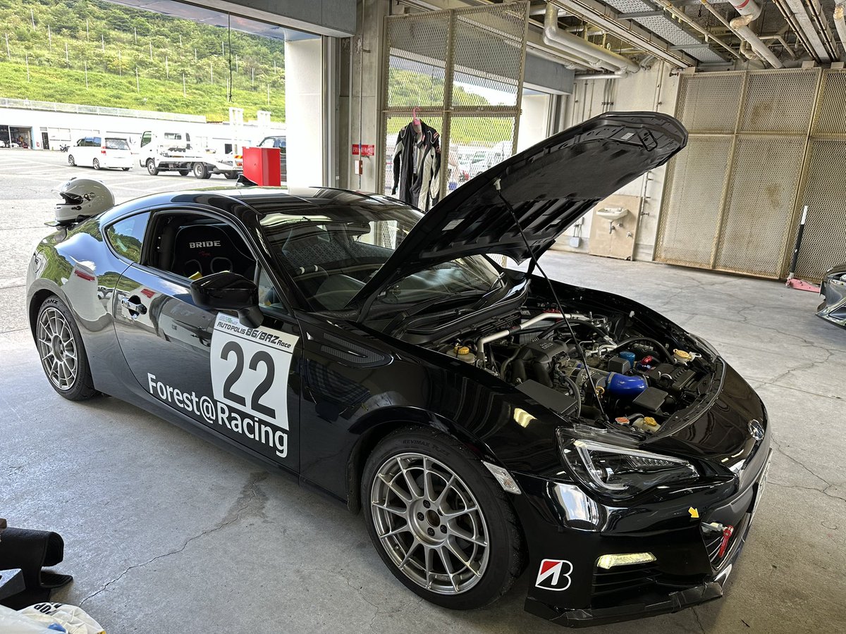 QMkg8's tweet photo. 頑張りましょ😬
#オートポリス
#86BRZRace
#ゴールドカップ https://t.co/LWwB1OH0Z5