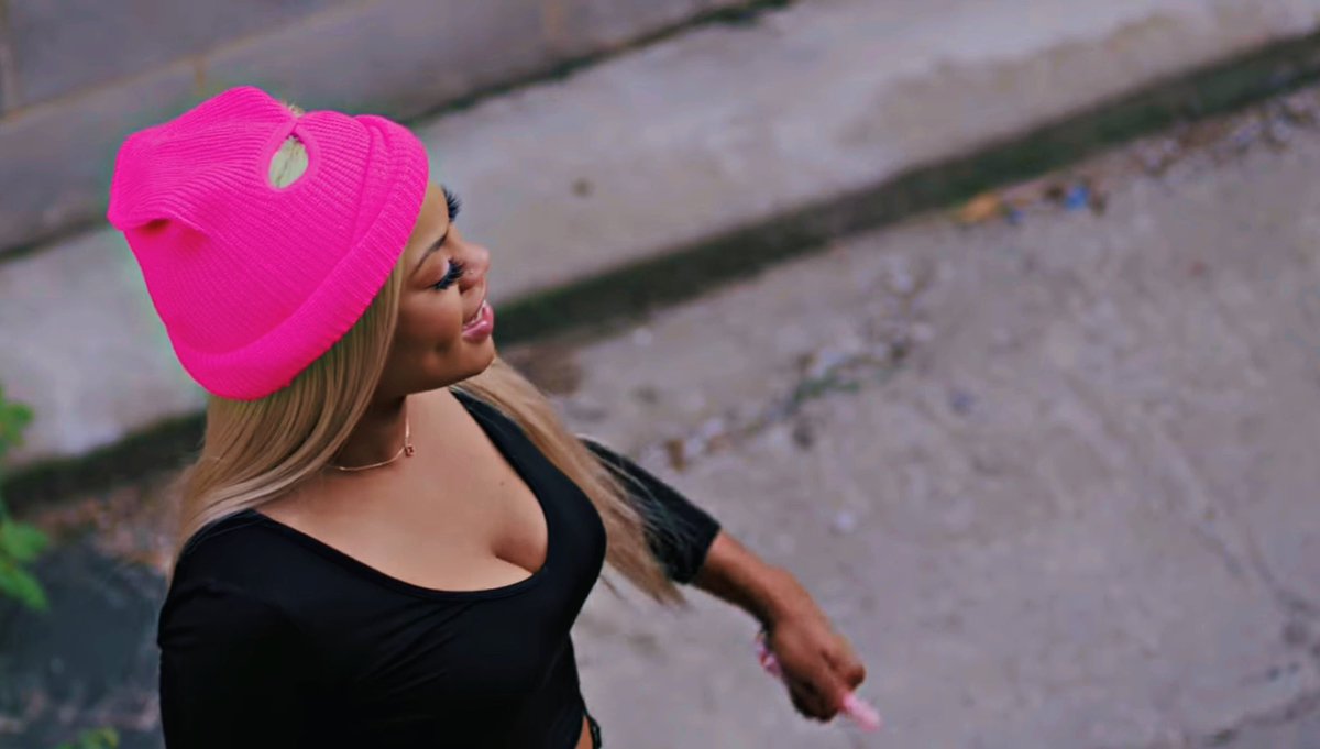 QueenKeyNews's tweet image. EPISODE Out Now ‼️