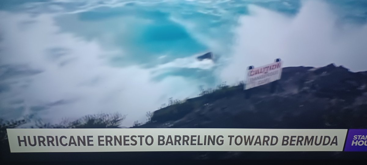 wareship2000's tweet photo. #Houston #TheBigWhen #HTown Is #Praying For #PuertoRico  #Bermuda #Florida For The Impact #HurricaneErnesto  Had On #PuertoRico #HoustonTexas #MiamiFlorida We Understand What Your Going Through #MiamiStrong #PuertoRicoStrong #BermudaStrong Your In Our #Prayers #StaySafe #Islands https://t.co/42WqAvkwIY