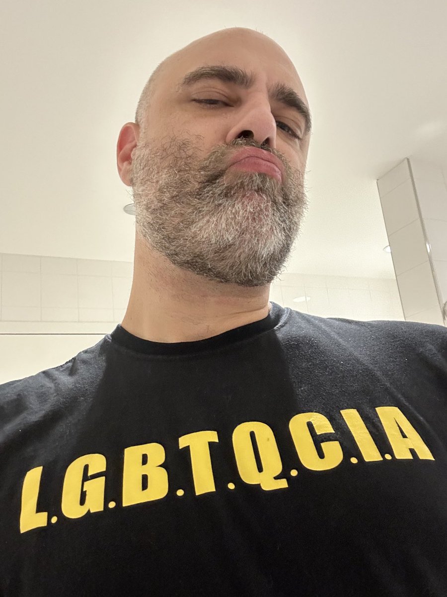 kurtmetzger's tweet photo. What does the “CIA” part stand for?
CONFIDENT. INTELLIGENT. AZOV BATTALION!
#letsfukingoukraine! #bratsummer #whitedudes4COG #timOsman #coconutpilled https://t.co/6gA5MW2c9Y