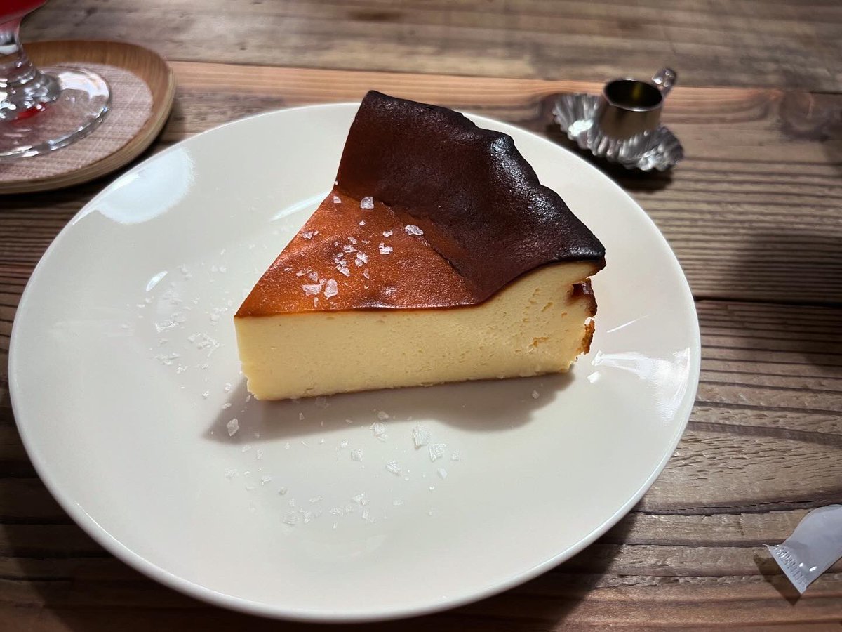 kuitaso99993's tweet photo. 📍 trevo COFFEE&amp;MEALS

シーズナルプレート🌽🥖
カフェ・ボンボン
ハイビスカスハニーレモネード🌺
バスクチーズケーキ

行きたかったカフェ♡

#水道橋　#trevo  #トレボ　#カフェ https://t.co/3wkfTPDRQZ