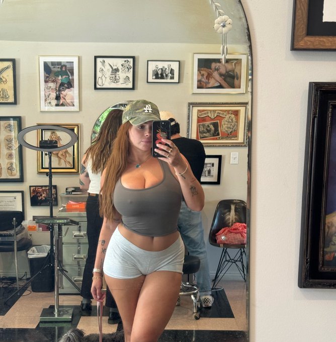 Stairmaster paying off https://t.co/7H5jPX3vRT