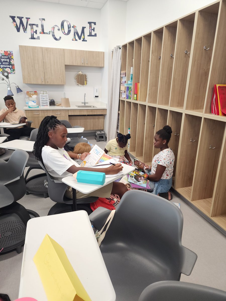 Mrs.Tyndall tweet media