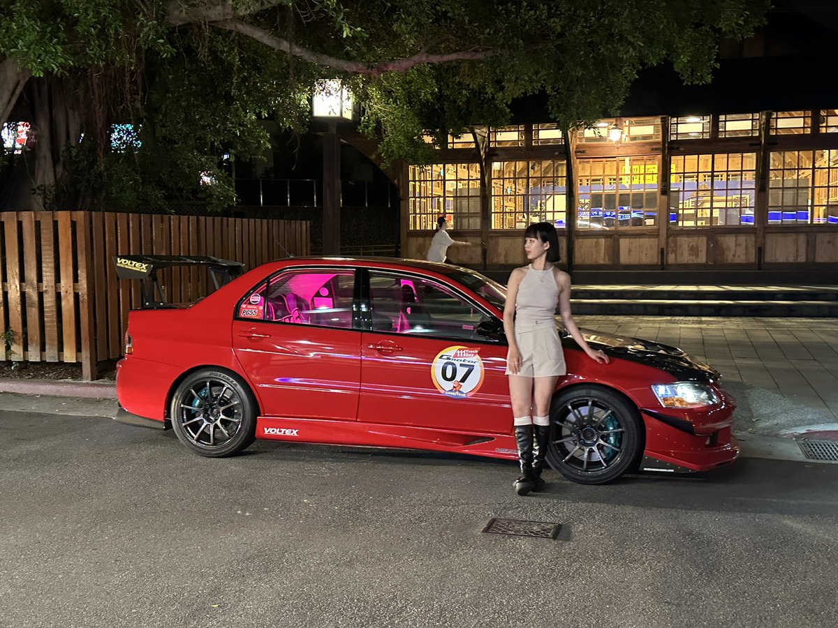 ameimotor's tweet photo. 圍繞著Model 而轉！
不專業的手機拍攝！
Life is with EVO
#mitsubishi #lancer #evolution #gsr #evo #ct9a #evo8 #evo9 #voltex #ralliart #advan #jdm
#Motys
#Brembo #endless #project #weds_sport #hks
#jdmcars #evogram #jdmlifestyle 
#車好きな人と繋がりたい

#cars 
#car 
#itasha https://t.co/7AGjxGe5o1