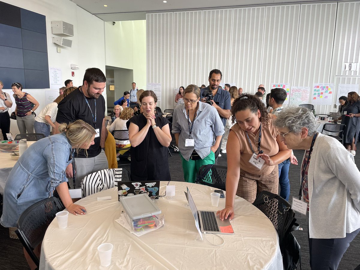TBrainskyOSM's tweet photo. Awesome time with this AMAZING team leaning about how to use AI in the classroom!!  So great learning along with https://t.co/4GQS9XgK5w  @OSEMassCom @one8alhub https://t.co/zkcL1oSqsZ