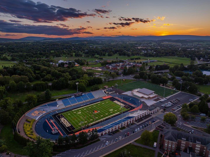 CoachRogerWL's tweet photo. #bucknellfb https://t.co/nwYCpFxOio