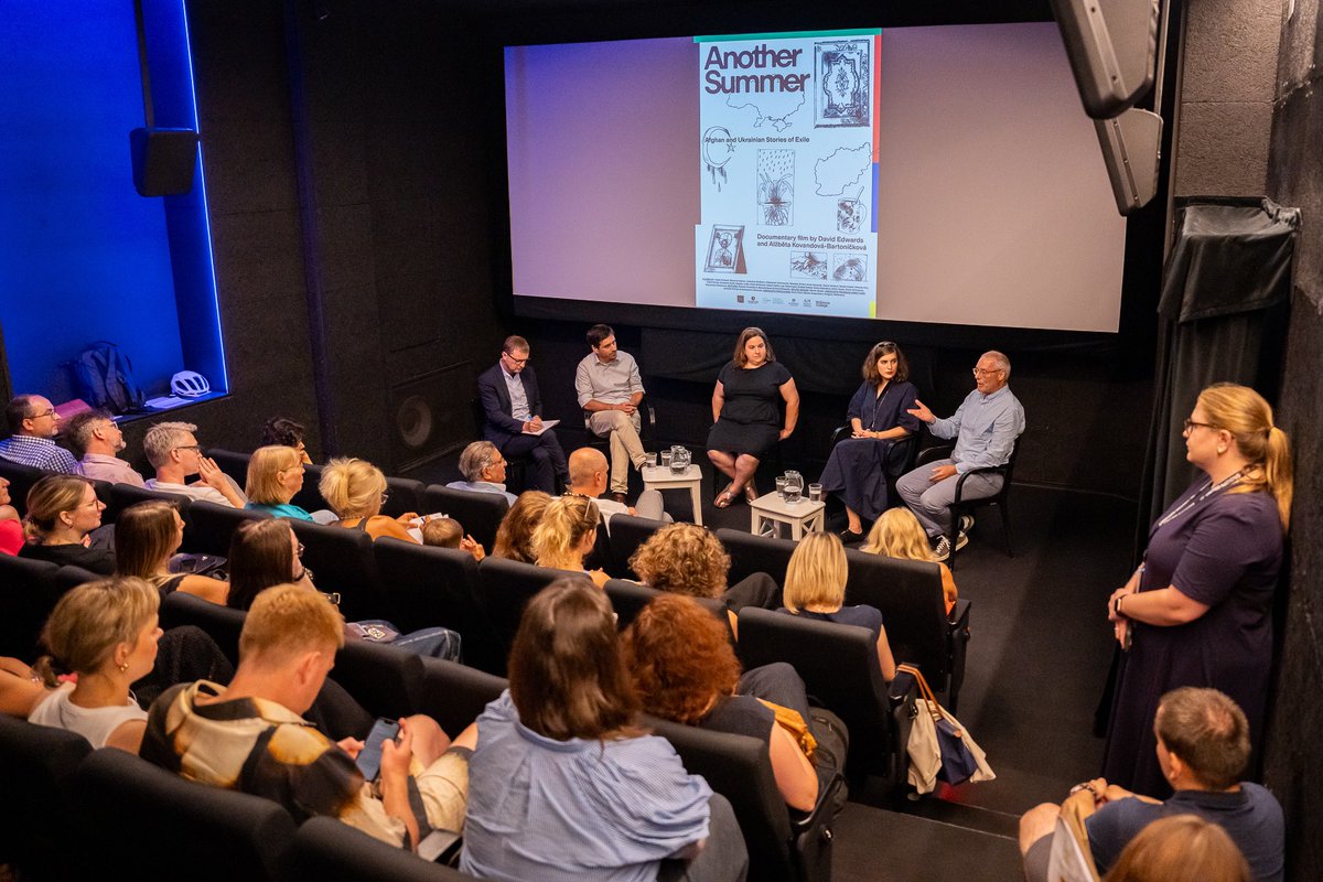 elissberry's tweet photo. Thank you also to Magda Faltová (SIMI) and @PetrCapp (@IomPrague) with whom we had a discussion after the screening.
It was an amazing evening and it was very encouraging to see how well was the film received. https://t.co/gHPBqazfcY