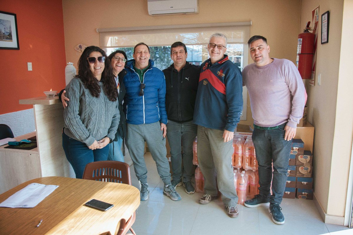MollMadryn's tweet photo. La Cámara de Comercio de Rawson colaboró con la entrega de mercadería por el Día de las Infancias
#Rawson @CamaraRw #Chubut
 https://t.co/GyXuTFlKlY https://t.co/KFFcUWfdlK