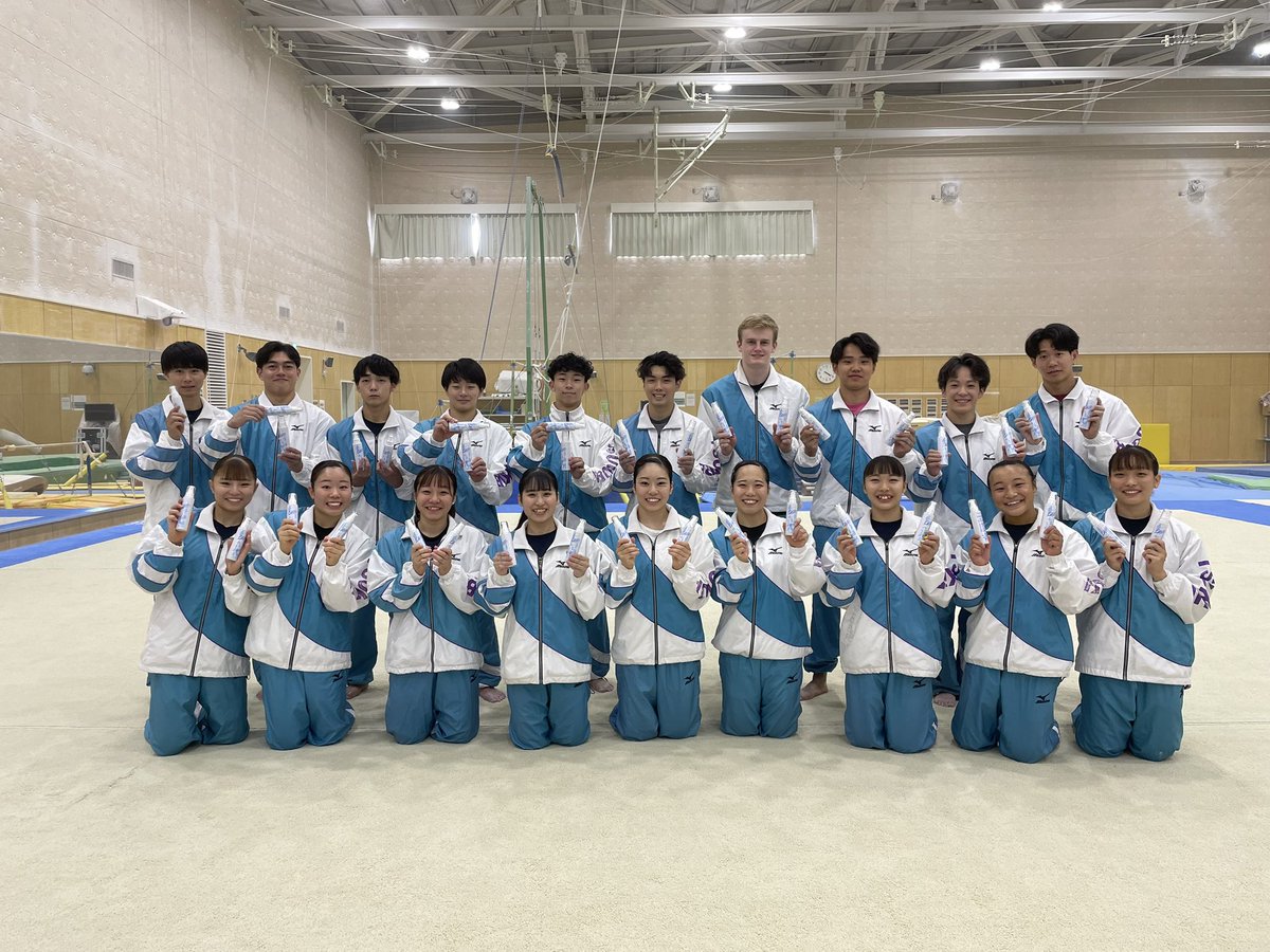 Yukosh1's tweet photo. 合同会社 KAGAMITAPE 様から、
筑波大学体操競技部への選手強化応援として「オアシススポーツローション」を提供いただきました！

ご支援ありがとうございます！

選手のコンディショニングに、大切に使わせていただきます😌

#KAGAMITAPE
#整体オアシス
#筑波大学体操競技部 https://t.co/yILaBSavQL