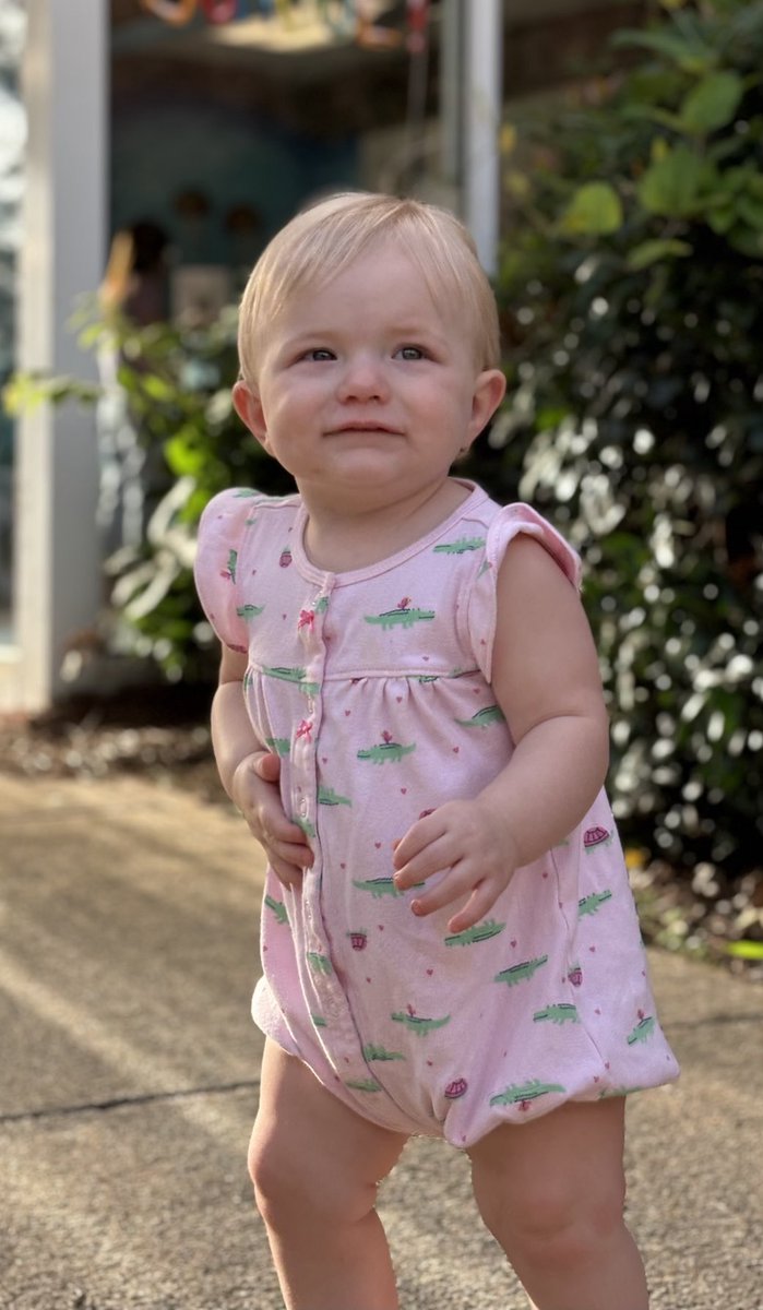 Robin_Lamp's tweet photo. Happy 1st Birthday to this beautiful girl! https://t.co/CzwxjXN0WI