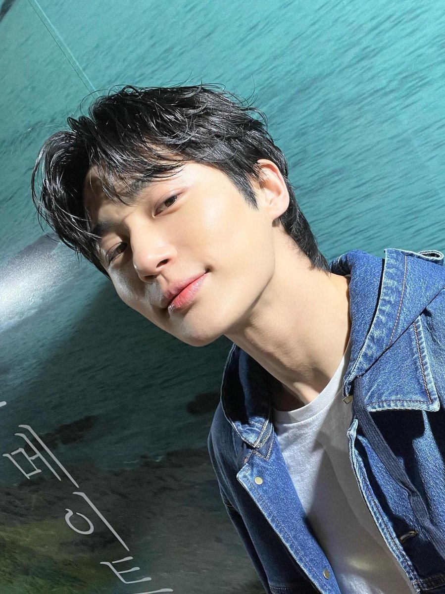 BAKHa_4RH's tweet photo. 💙 블루로 가아득 하길 💙 https://t.co/P4YdWVPxR2