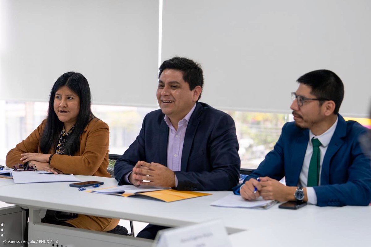 ONUPeru's tweet photo. #JuventudesPeruanas que apuestan por el futuro

Coordinador residente @GarafulicIgor, representantes de entidades ONU🇺🇳 y embajador Enrique Román @PeruEnLaONU dialogaron sobre apoyo a prioridades de desarrollo 🇵🇪, preparativos para #CumbredelFuturo y participación de la juventud. https://t.co/zaZcKv2U2i
