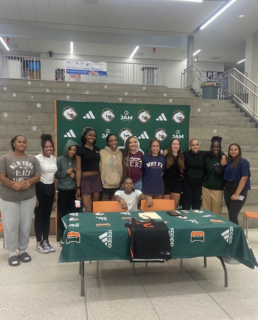 Lady Broncos Basketball tweet media