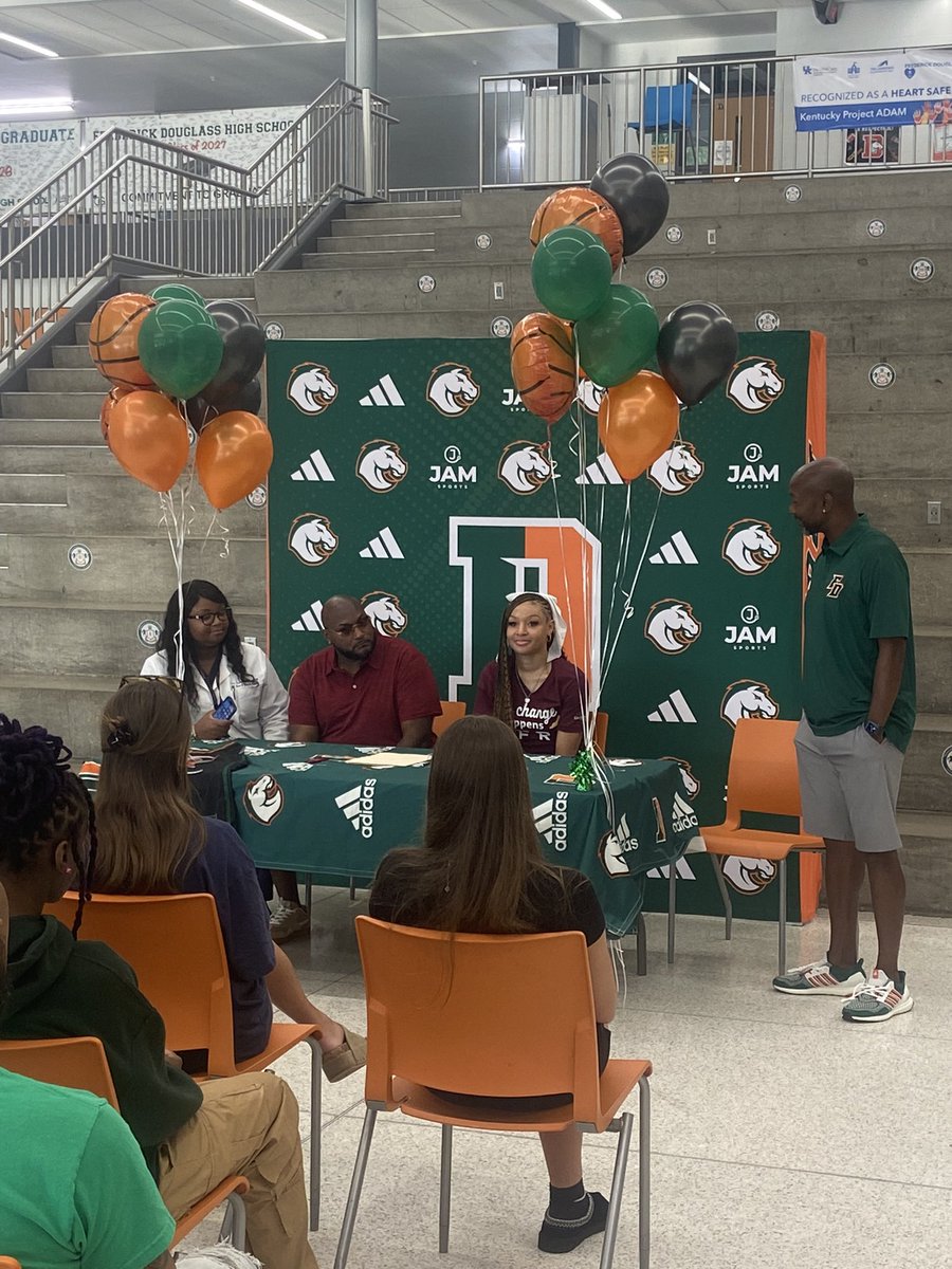 Lady Broncos Basketball tweet media