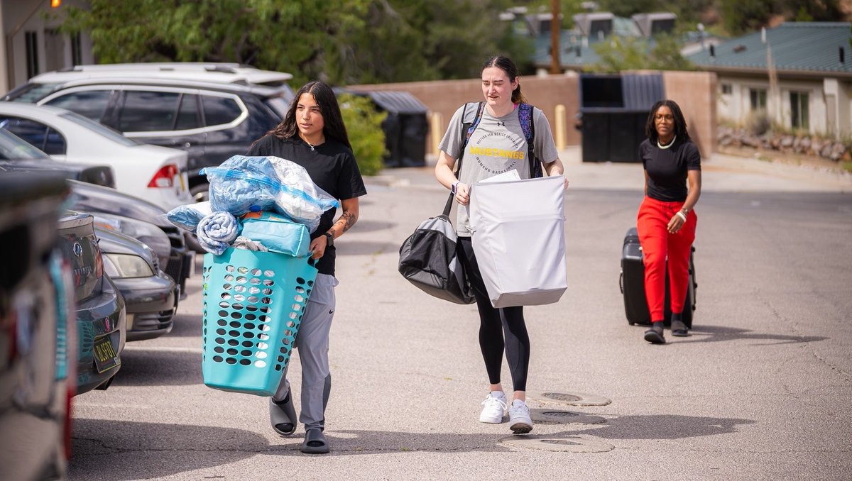 WNMU's tweet image. Welcome home, Mustangs! Whether you're stepping onto campus for the first time or coming back for another unforgettable year, your on and off campus experiences will be truly life changing.
 
#WNMU #WelcomeBack #Fall24