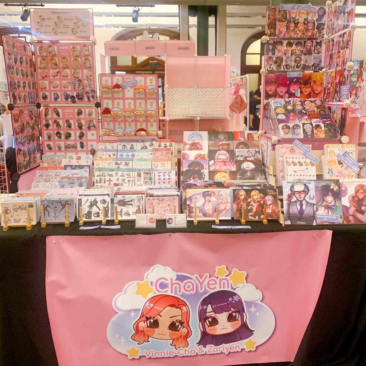 We’re at MomoMart this weekend! 💕 <a href="/zariyenyen/">Za ✦ 🔜 SMASH! 4.B.07</a> and I will be at table E6! ✨✨✨