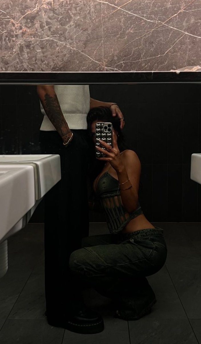 ❝ 𝓛𝖠 𝕯𝖠𝖬𝖤 𝓔𝖭 𝓡𝖮𝖴𝖦𝖤. ˎˊ˗ tweet media