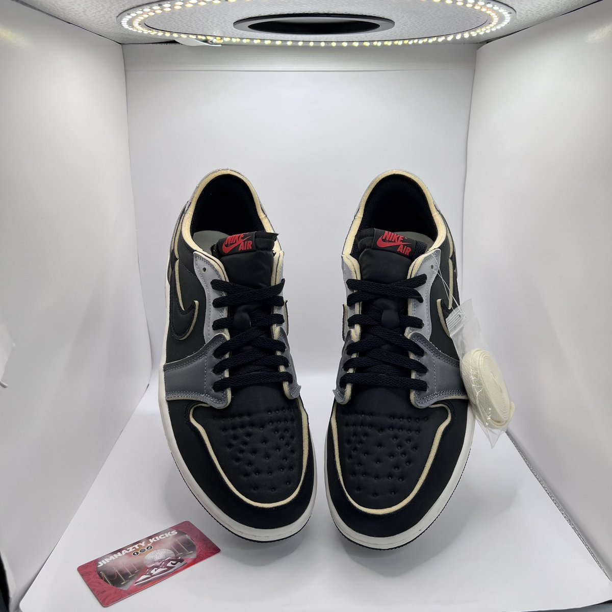 MartinezJemuel's tweet photo. Jordan 1 Low OG EX “Black Smoke Grey”

Size: 12 Mens / 13.5 Women 
Condition: Brand new with box / DS 

Price $240.00

Shipping Available 📦

100% Authentic ✅ https://t.co/a1wZiYeSQK