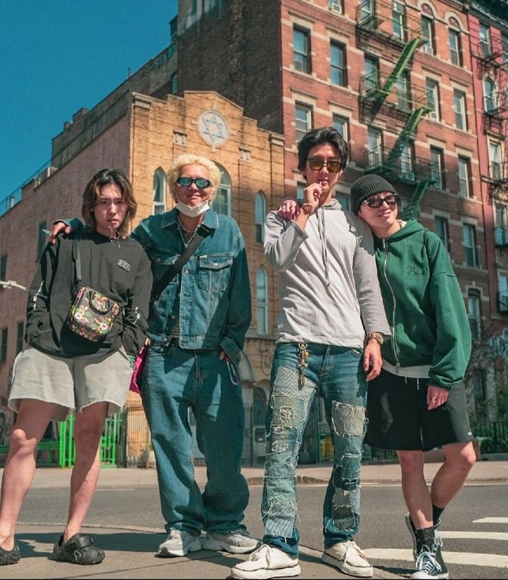 ICWinnerSupport's tweet image. 4 different personality, music style , &amp;amp; hobby. But together it makes sense &amp;amp; for over 10 years we get to see 4 different sides of you &amp;amp; it’s been a wild ride. Let’s go for another century.

A WINNER CELEBRAT10N 
#10YearsWithWINNER
#지켜나가자위너영원히_10주년
#ALL_TIME_WINNER