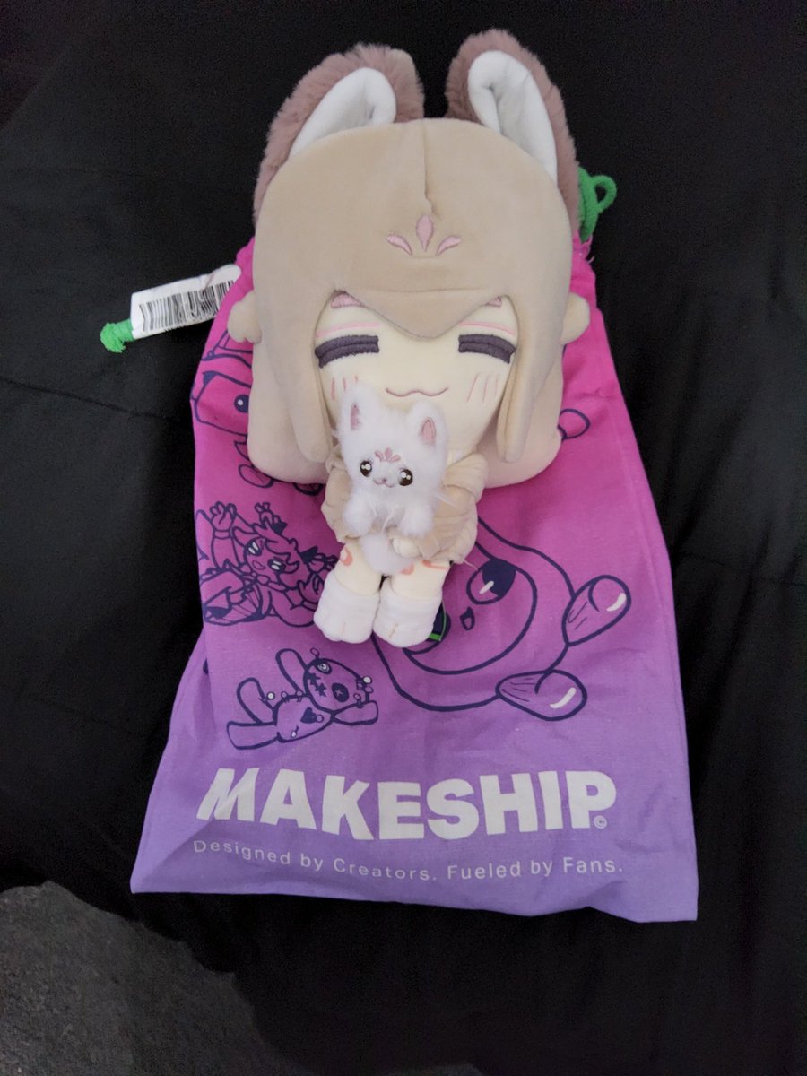 Goldtaker13's tweet image. Today, my official @foxplushy plushie came in, and it&apos;s adorable. Also, she can hang out with yor, sailor Pluto, and the macho man randy savage oh yeah. #foxplushy #machomanrandysavage #yorspyxfamily #sailorpluto #plushie