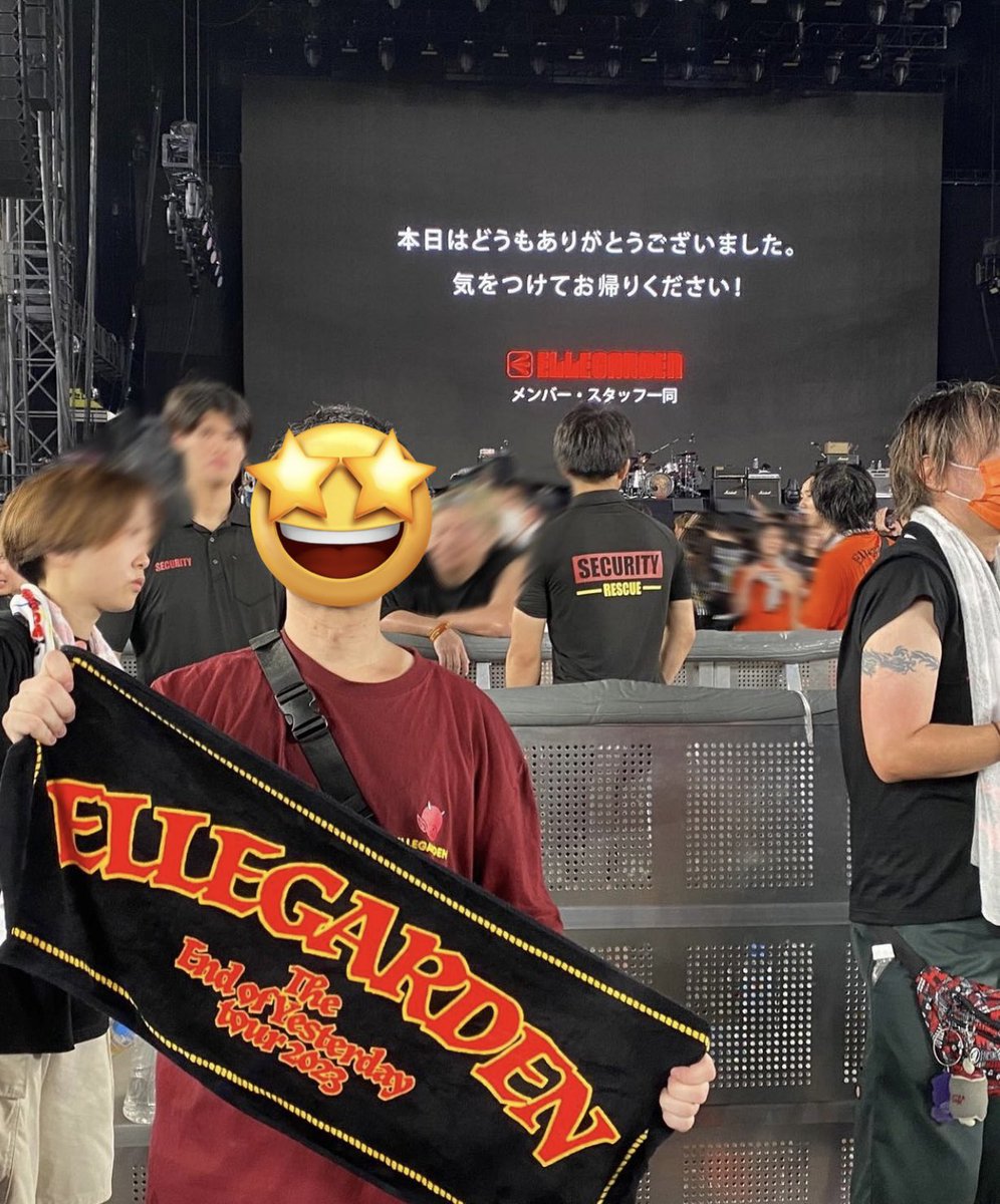 noby417's tweet image. サマパ@幕張からもう1年だって〜
あの日は暑かったし、熱かったよな🌞🌴

興奮してフワフワしてるうちに、あっという間に終わっちゃって。

「自分の持ち場に帰って、闘って、勝っても負けても、またその先で会おう」ってさ。

あのパーティーの続きは今年のロッキンで😃

#ELLEGARDEN
#SUMMERPARTY