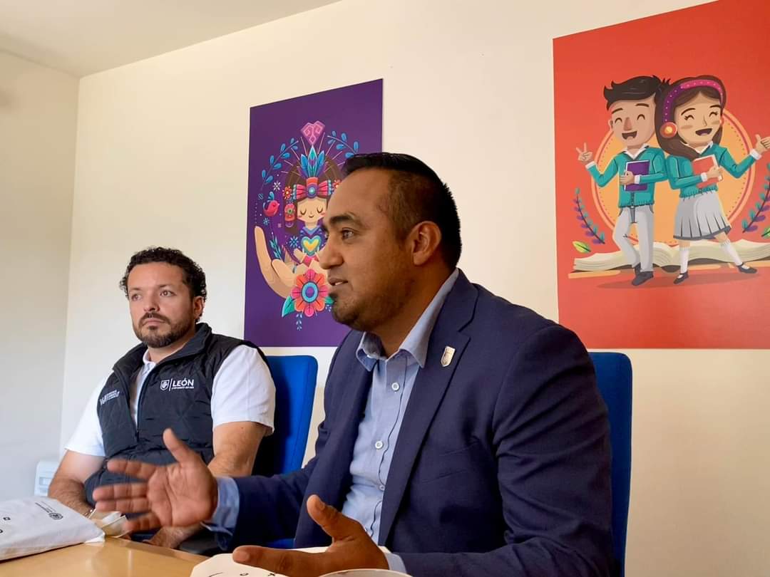 ismazu17's tweet photo. Trabajando en equipo @IMJULeon  y @UNFPAMexico @ONUMX el programa "Generación 2030, Juventudes capacitadas y empoderadas ". https://t.co/dM272yGX0s
