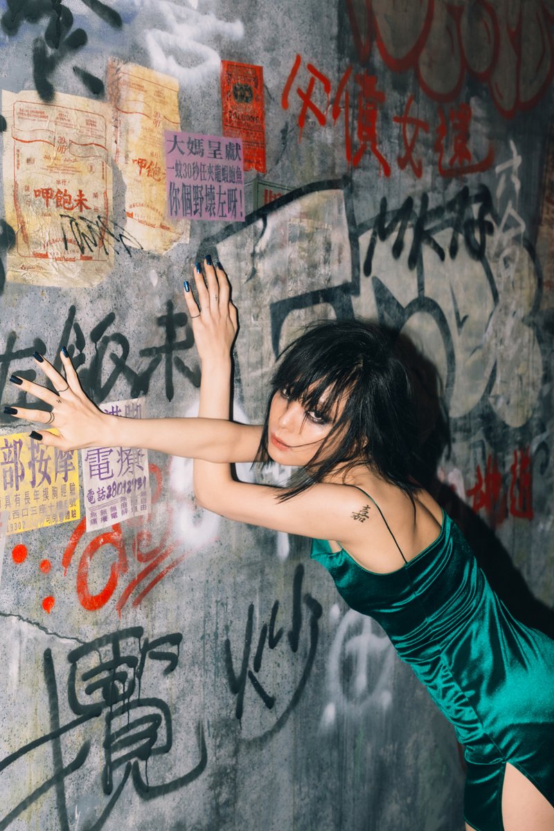 "Because I don't belong anywhere, I can go anywhere"

Use a translation extension to read the #RIS707 interview...