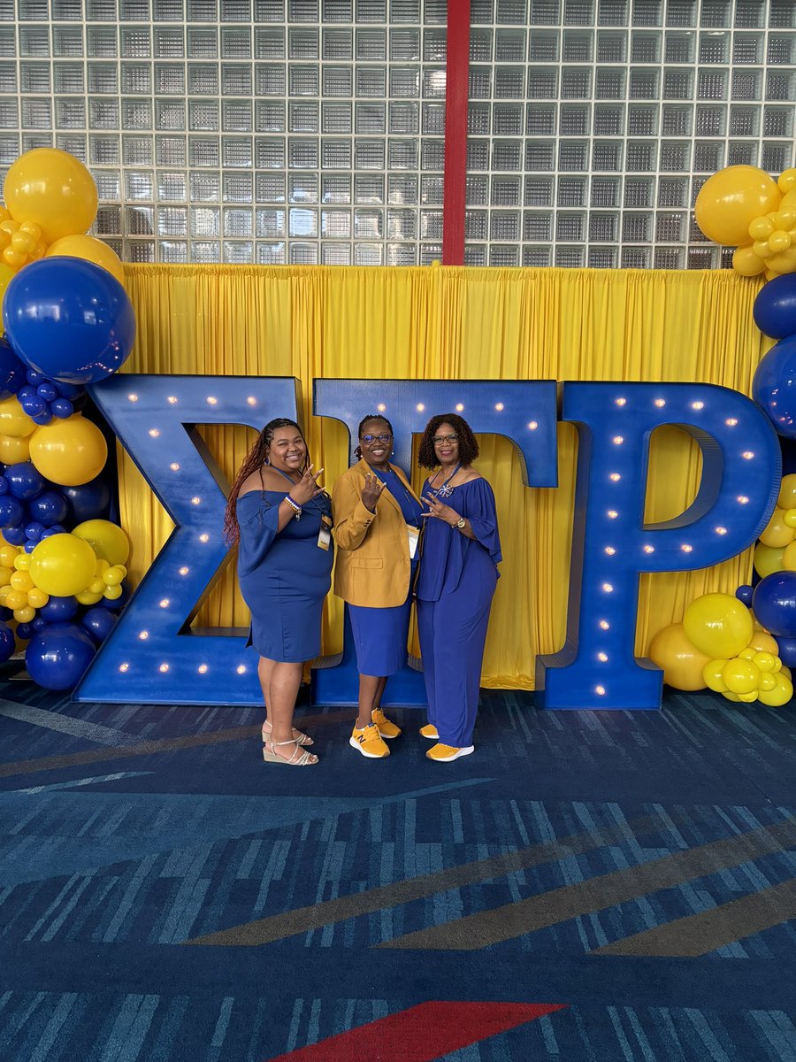 Here’s a look back of our highlights at our time at Boulé! 💙🐩💛