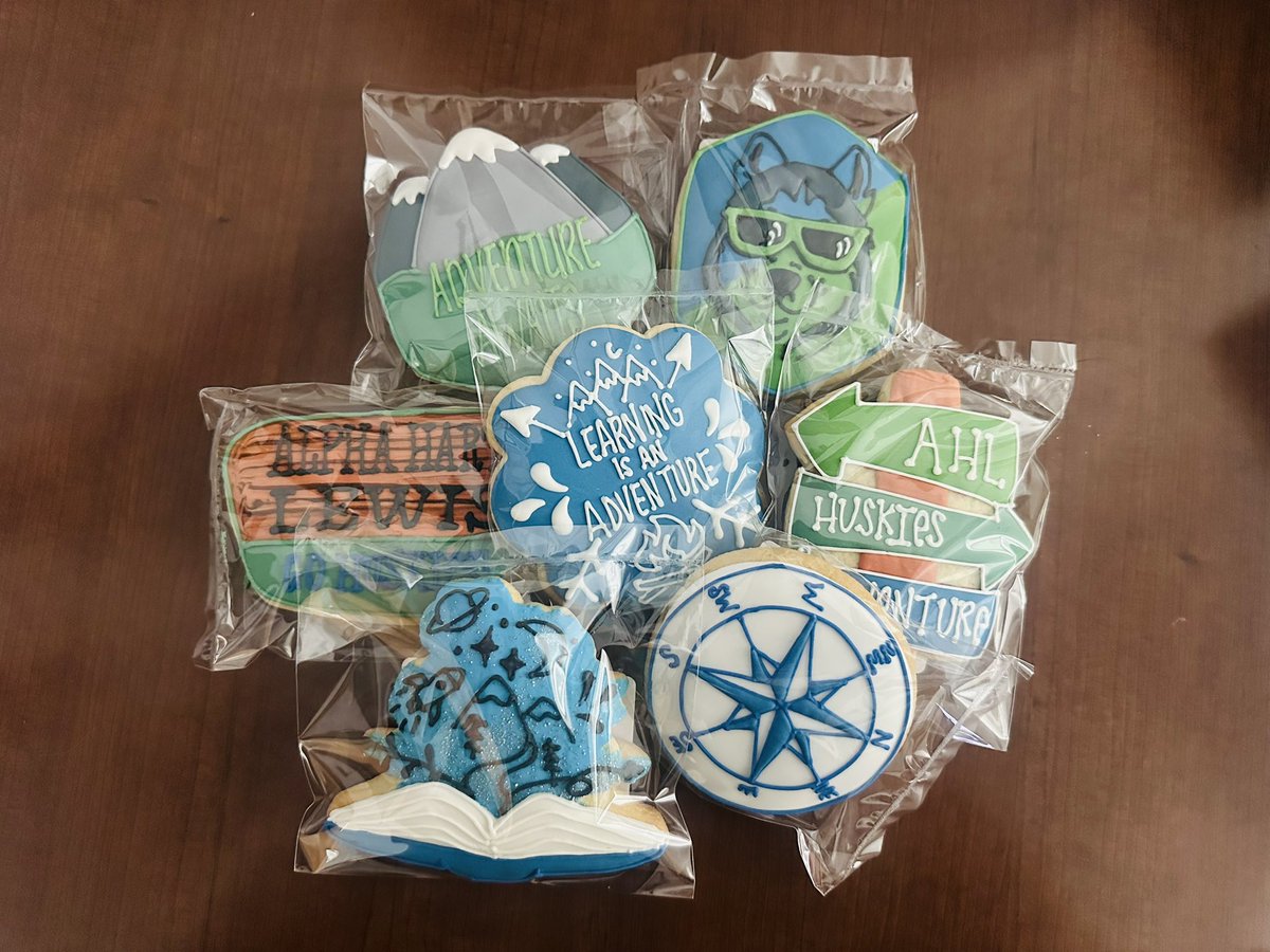 Just a quick shout out to Laura with Ginny &amp; Coal Cookie Co. Tell me these AHL adventure themed treats aren’t too pretty to eat?! 🤩 Our #TrustyHuskies loved them! Thanks for helping us be #CPSbest.