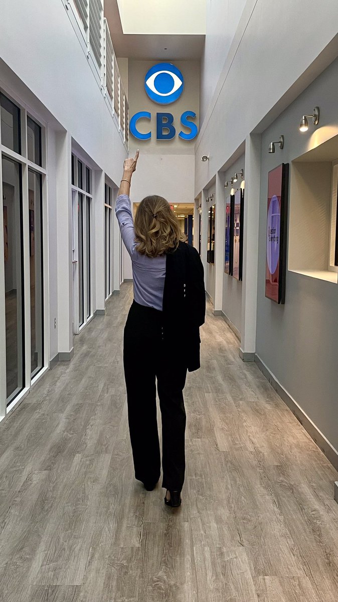 Christina Hager tweet media