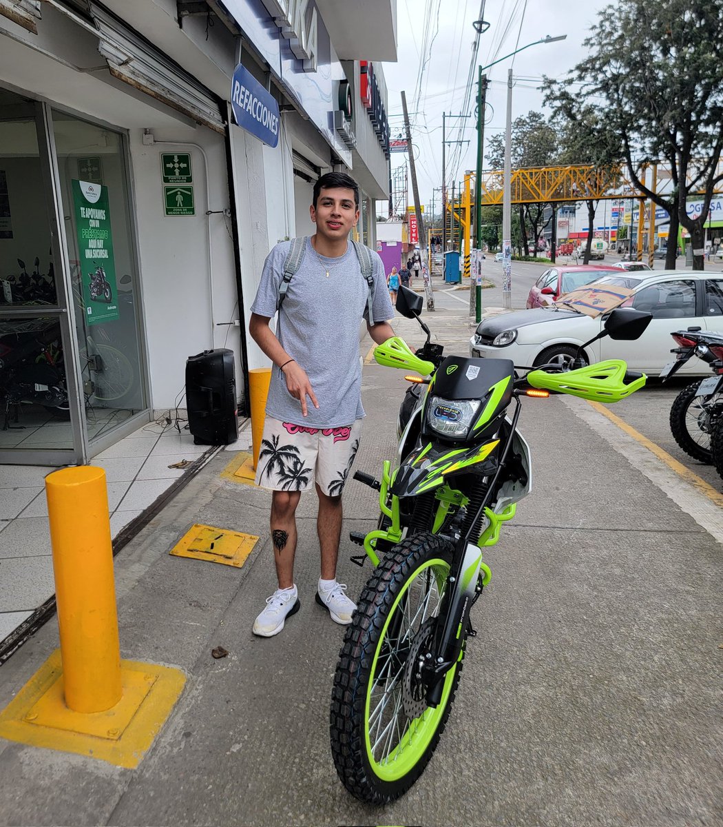 Iván LunaMor tweet media