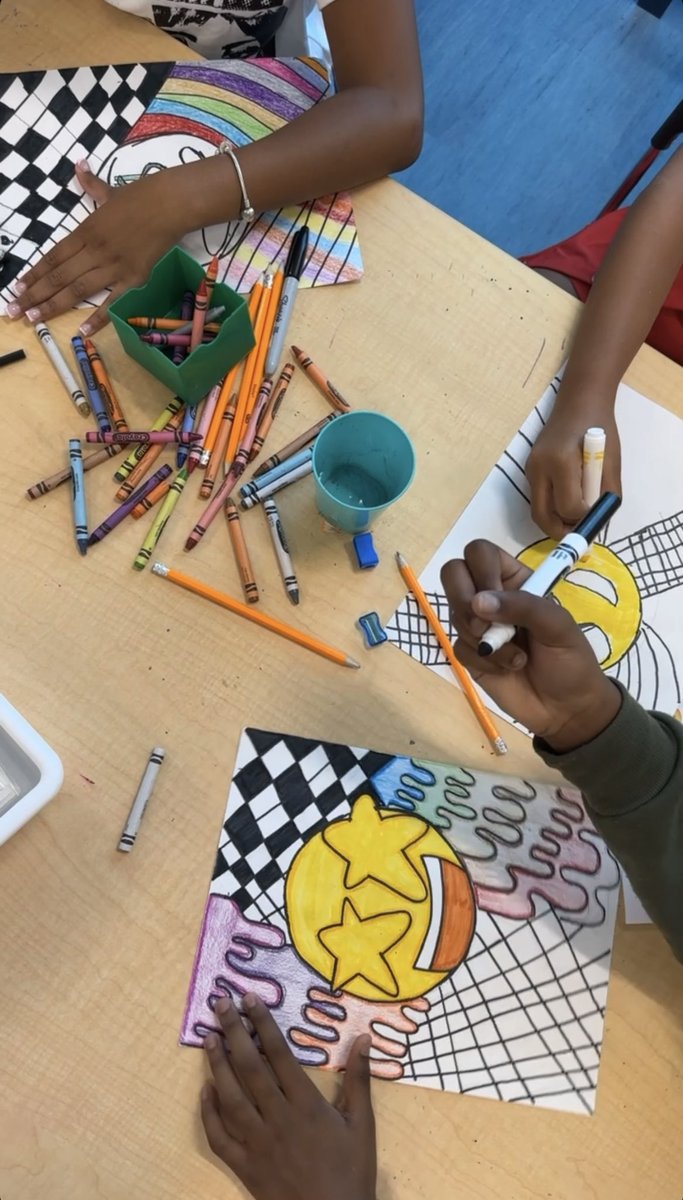 HpBerns's tweet photo. Views from the art room this week! Our BlueJays have been hard at work experimenting with value and balance in 5th grade, warm colors and paint brush care in 1st grade, even line and watercolor in 2nd grade!! @BCE_HCS #elementaryart #create https://t.co/5h280er2TL
