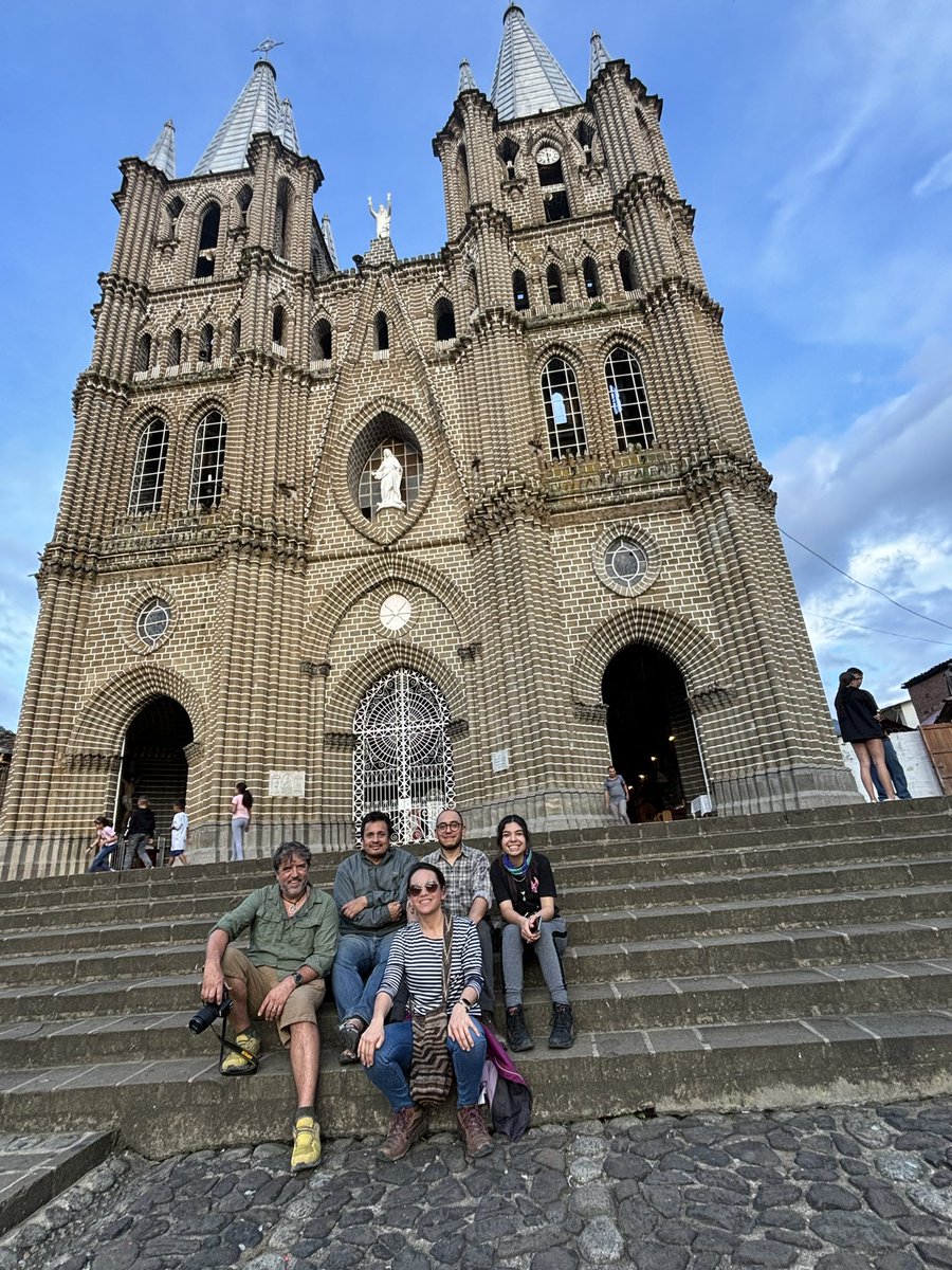 Laura Clavijo tweet media