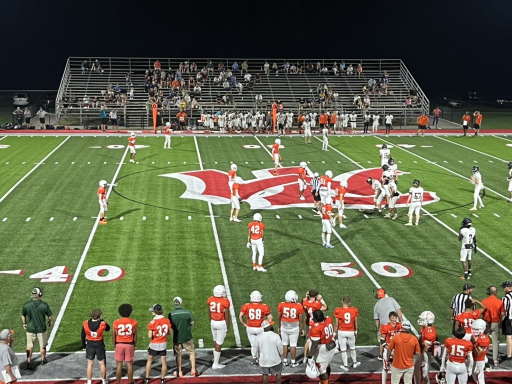 Recruit_ELHS's tweet photo. The Mustangs in action tonight at the Lincoln County Jamboree. @eastlincolnfb @ELHS_FCA https://t.co/HzV0dPGc00