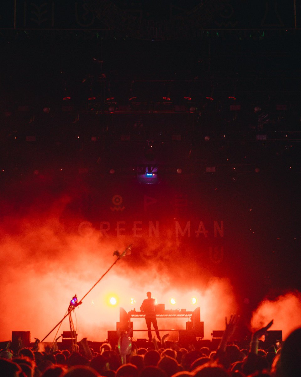 GreenManFest's tweet photo. Skyward bound. A trip to the outer limits with @Jon_Hopkins_ 💫 https://t.co/5ft5D24zNA