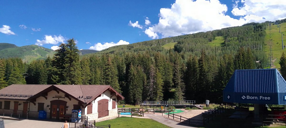NahraFamily's tweet photo. Vail, Colorado https://t.co/0KNtiCTaln