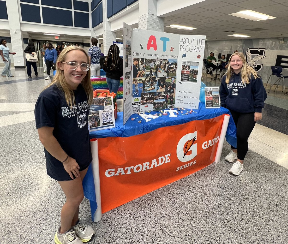 cloverhighcte's tweet photo. Today was Club Rush Day in Blue Eagle Nation and it was held in our beautiful new Commons Area! #clovercte clubs were representing! #clubrush #theressomethingforeveryone #powerofone https://t.co/nlr8lFUmtE