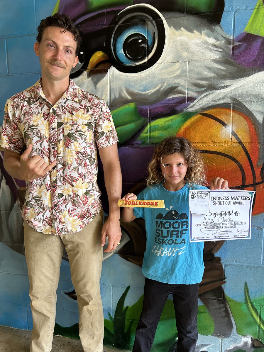 alakaiokauaics's tweet photo. Ho’omaika’i e Ace who is this week’s winner of the Kindness Matters award. GREAT to see him here with Mr. Geordan. Proud to be a ⁦@HawaiiCharters⁩ school. https://t.co/T3zi2pNj0C