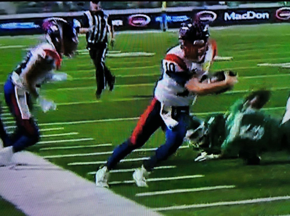 JimmyTaco7's tweet photo. @CFL https://t.co/HFngcOQavm