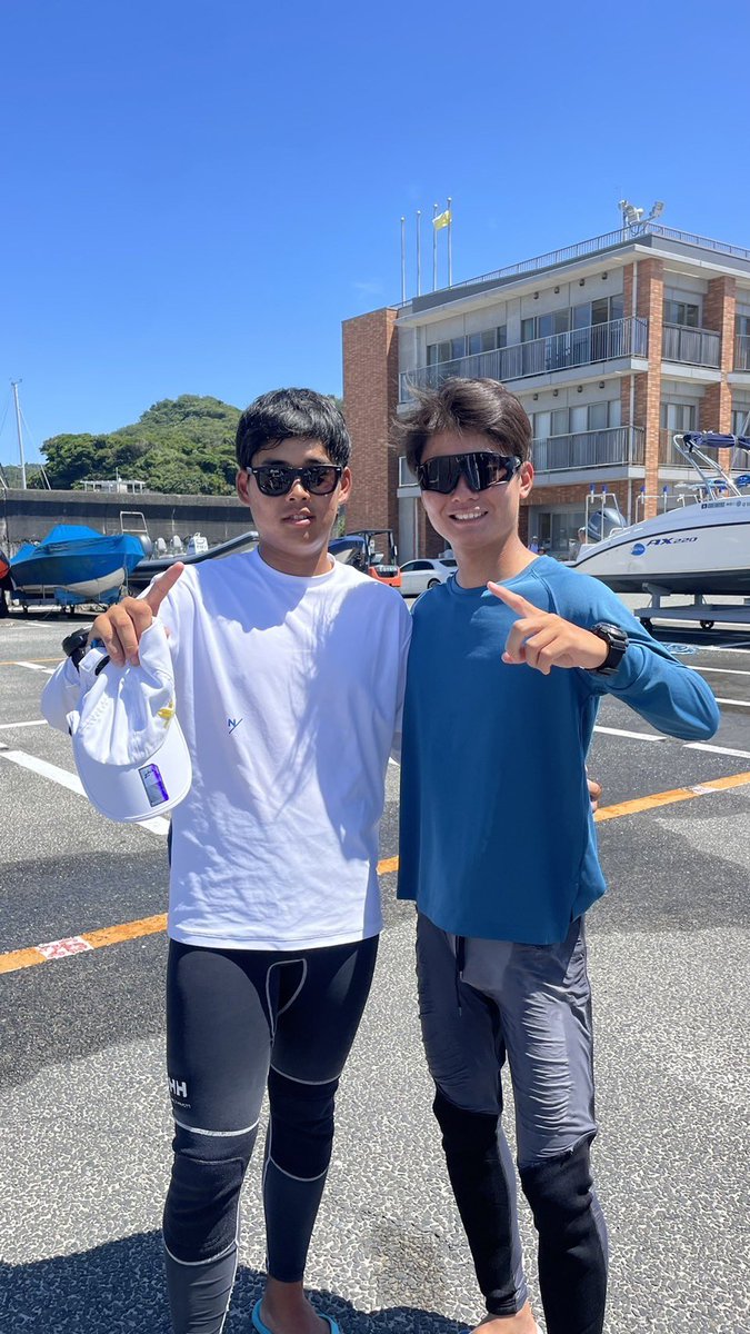 Keio_Sailing's tweet photo. 〈スナイプ級〉
225 31924 須田（4年） / 江口（4年）
25 31809 西村（3年） / 水上（3年）・中村（4年）
26 31675 若原（3年） / 入江（4年）
27 31473 徳武（3年） / 髙田（4年）・近松（3年）
ご声援の程、宜しくお願いいたします！ https://t.co/oLKgvMwBj1