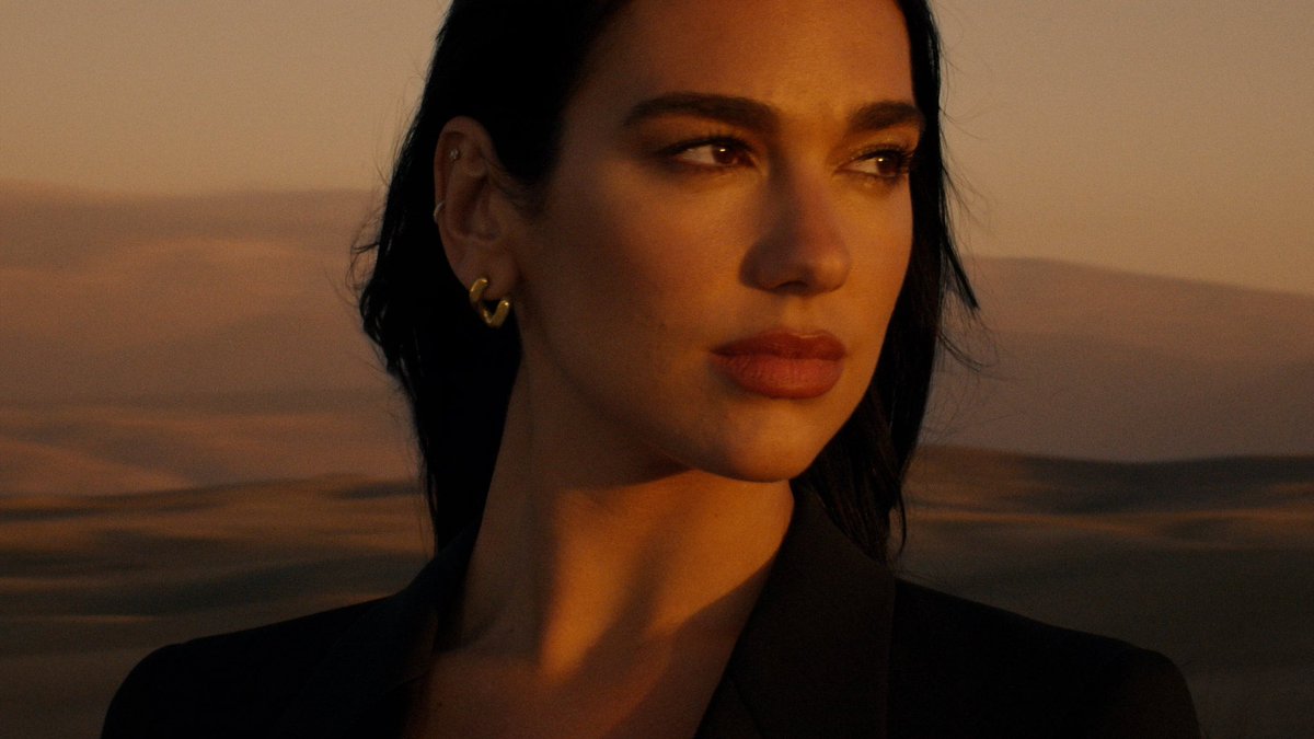 dualipacentral_'s tweet photo. DUA LIPA 🤍 https://t.co/mtwL1Di6FT