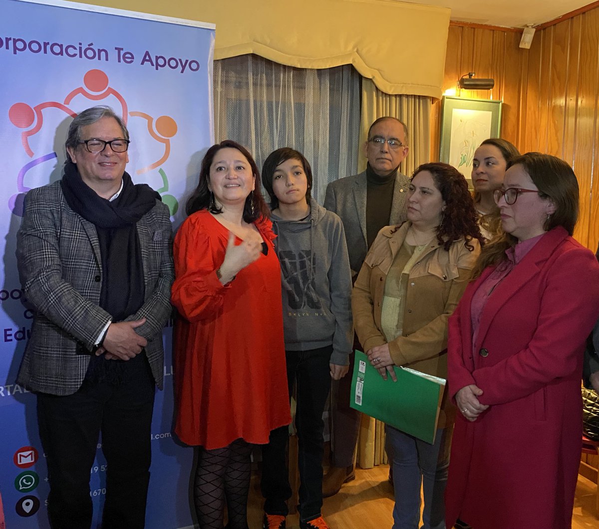La Corporación Te Apoyo, realizó este lunes en #Osorno la inauguración del primer espacio físico de la agrupación, donde actualmente se realizan diversas atenciones de especialistas a cerca de 80 niños, niñas, adolescentes y adultos de la Provincia.

👉🏻radiovozdelacosta.cl/?p=9003