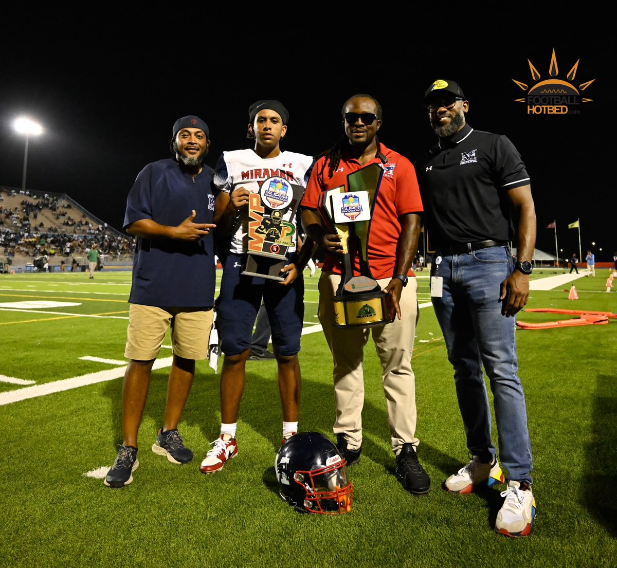 FootballHotbed's tweet image. OT THRILLER! Congratulations to Miramar High @MiramarFootball 36-28 OT winners of the first annual Miami Super Showdown. #hotbedworld #TAI #LBS @ThePortal305