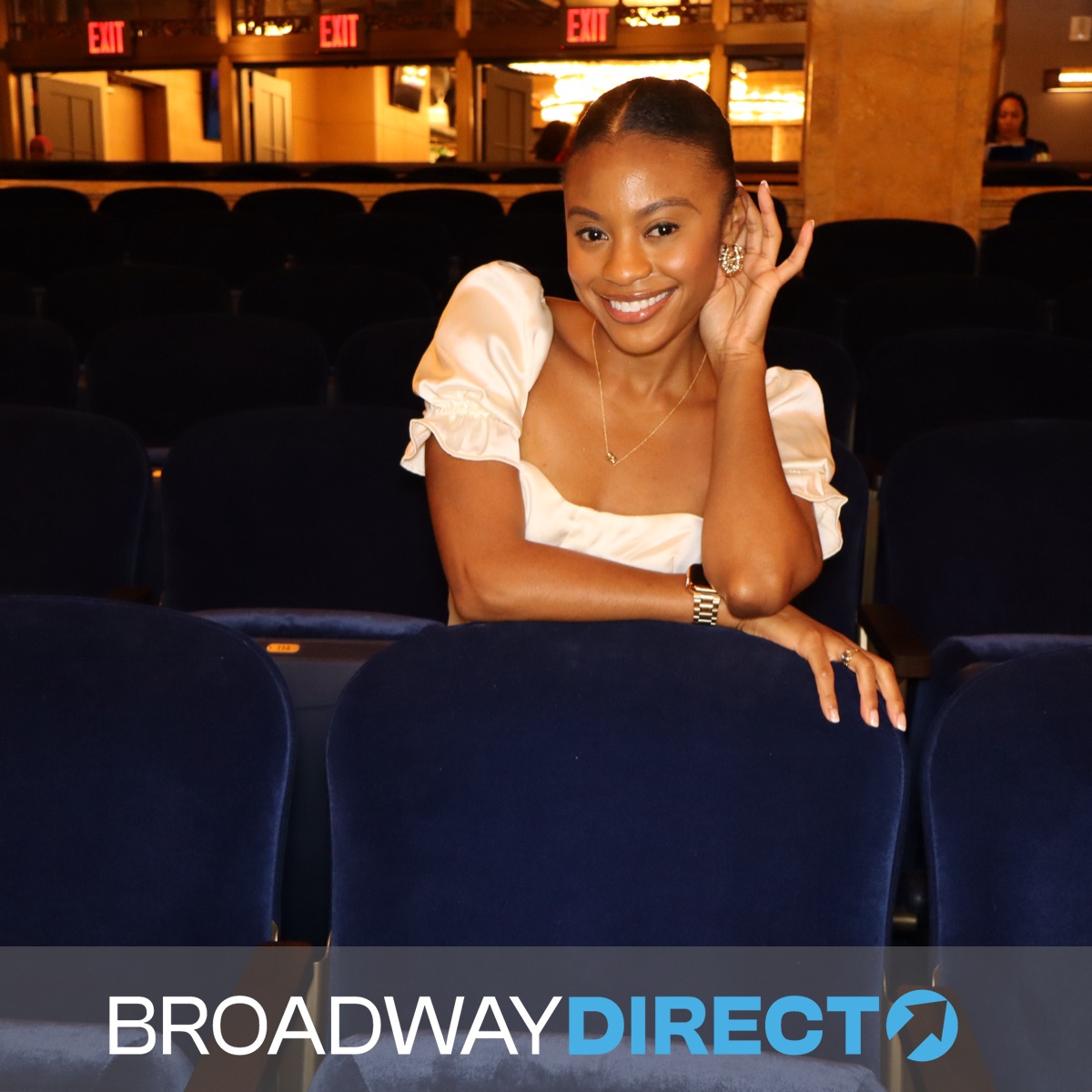 kristinbhopkins's tweet photo. Feeling very cutesy & demure with @BroadwayDirect x @relayinfluence 🤭✨ #broadwaydirect #liveatthepalace https://t.co/XLAP0MYP28