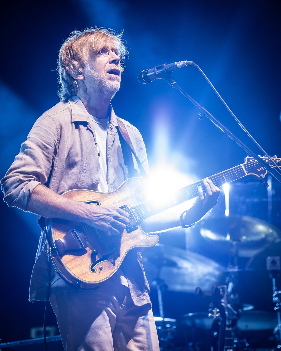 phishmondegreen's tweet photo. ✨ 📸 Alive Coverage https://t.co/OPsmu3l7e0