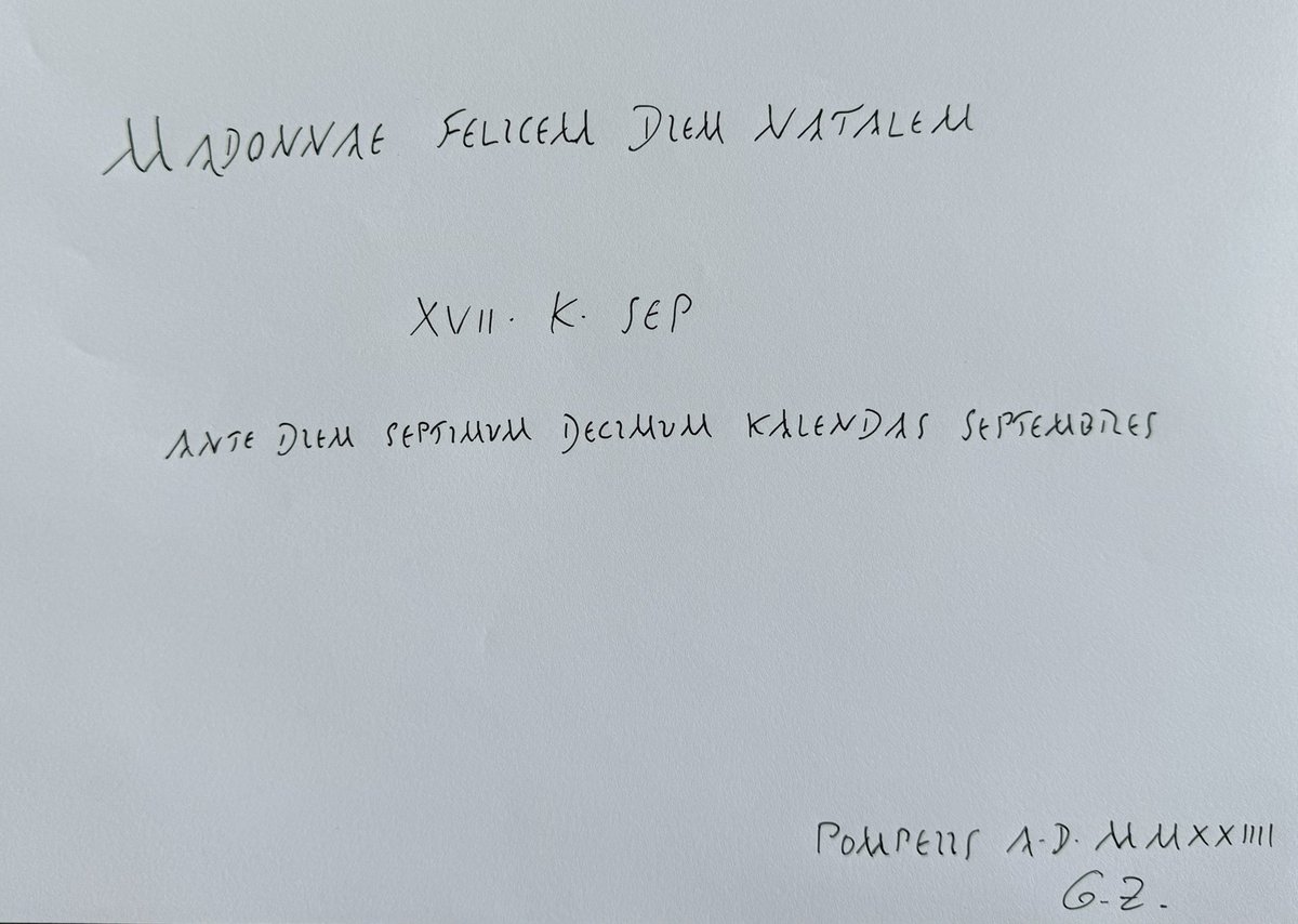 Sì noi archeologi siamo a volte un po’ particolari 😉… ecco la versione pompeiana di un biglietto di auguri per il compleanno di @madonna che ieri ha visitato gli scavi di Pompei incontrando un gruppo di ragazzi del progetto Sogno di volare che ha deciso di finanziare 🍀🌞❤️🙏🙏