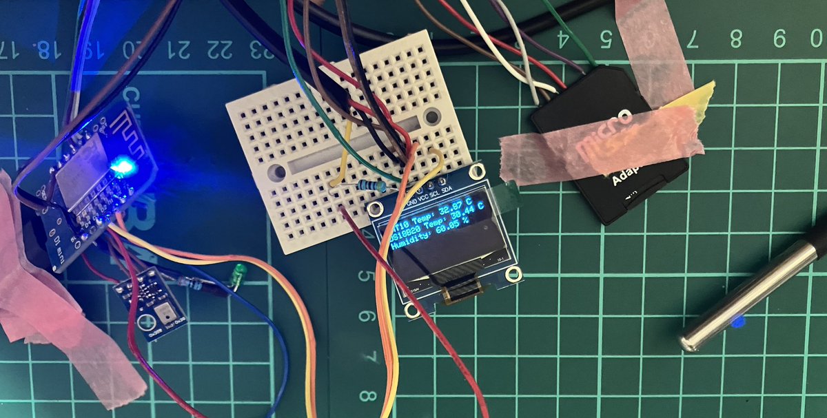 NoRITEC's tweet image. #esp8266 #試作中　#温湿度ロガー
性懲りも無く試作中
温湿度をマイクロsdにロギングしたい
aruduinoのガジェットって電源周り苦労するのよねぇ