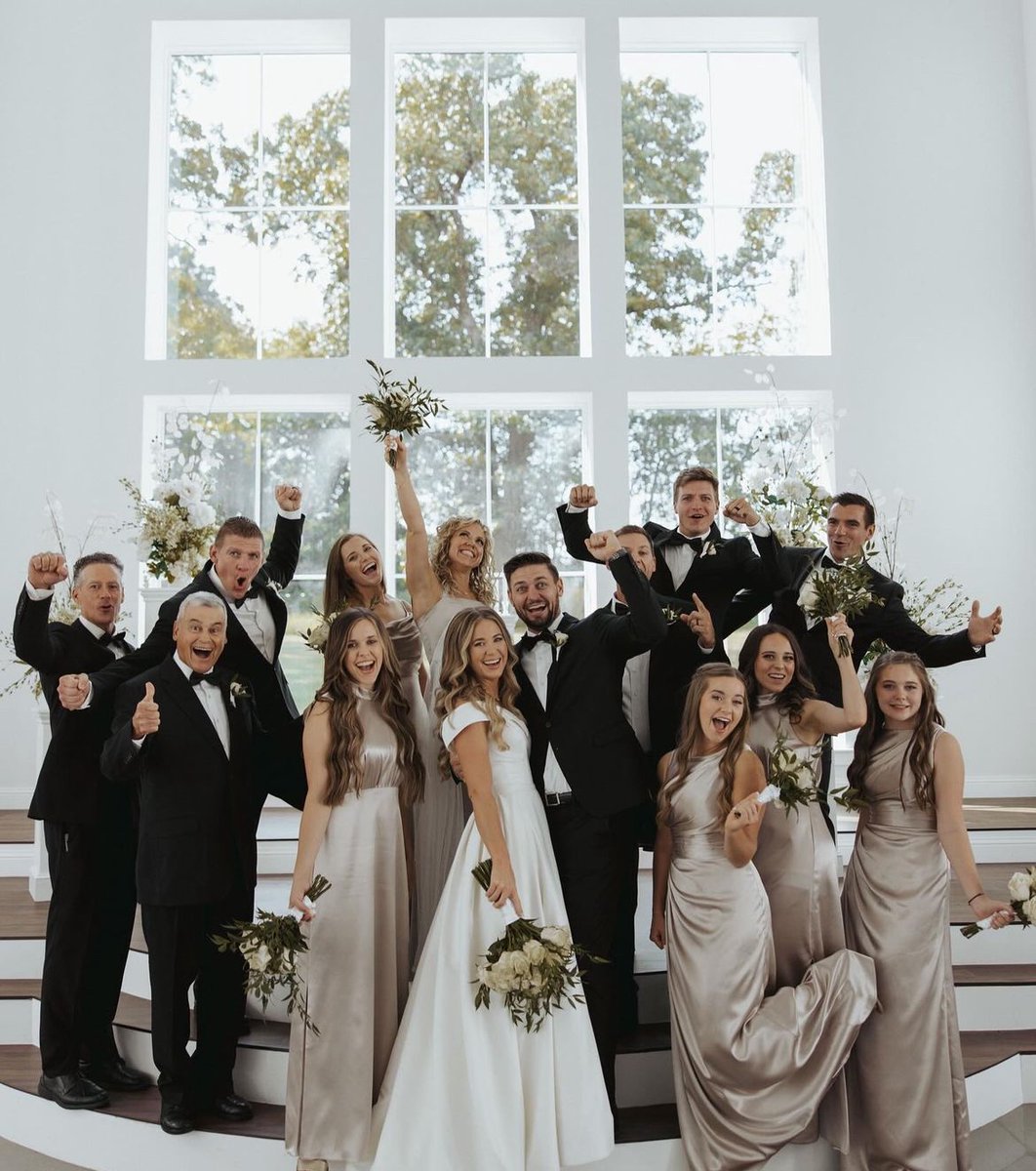 Duggar Sisters tweet media