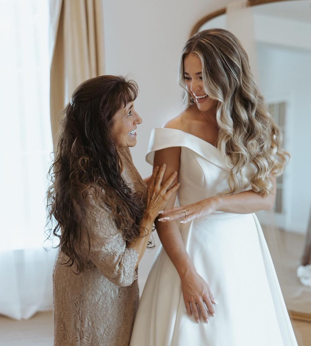 Duggar Sisters tweet media