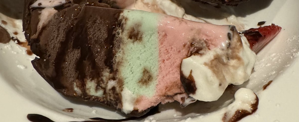 GinaSwoboda's tweet image. You know you’re an election nerd when your affogato reminds you of ranked choice voting ⁦@honestelections⁩ @RankedchoiceEdu⁩ ⁦@The_ACRU⁩ #StopRCV